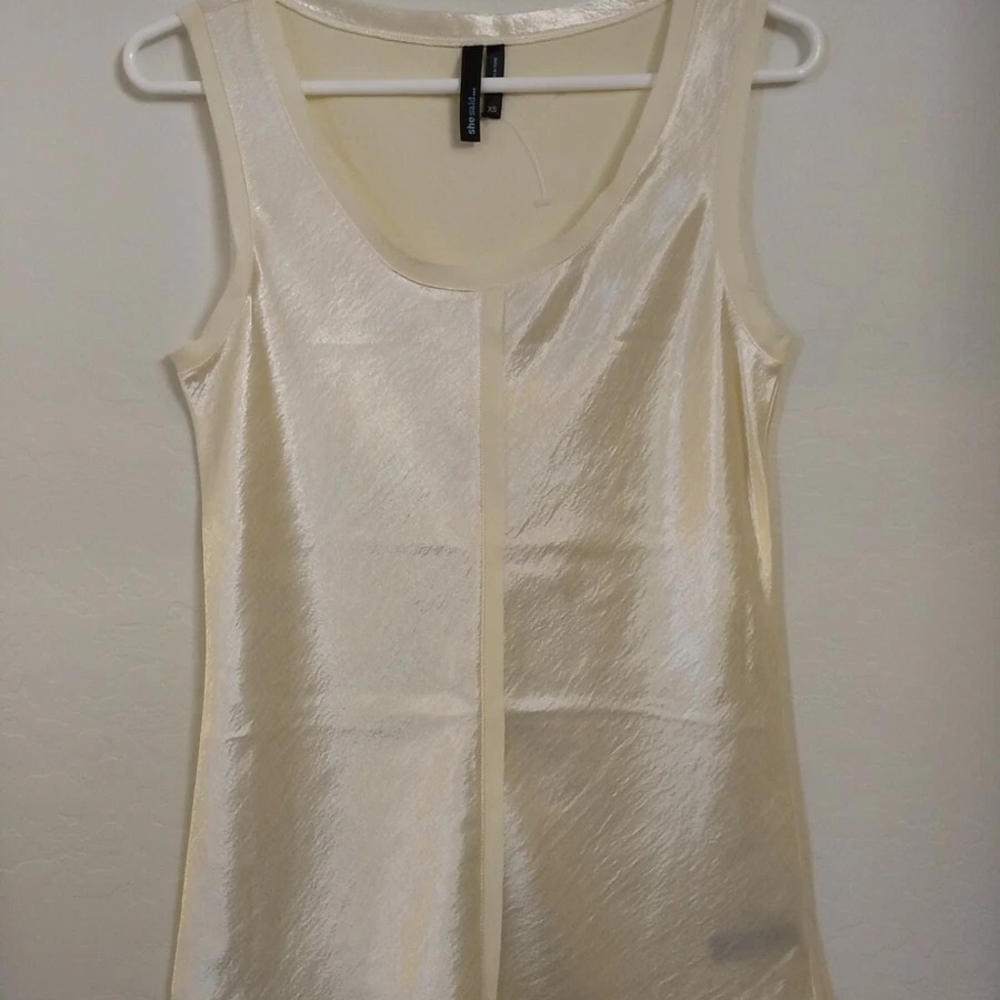 She Said,Size Small,Elegant Cream Sleeveless Top